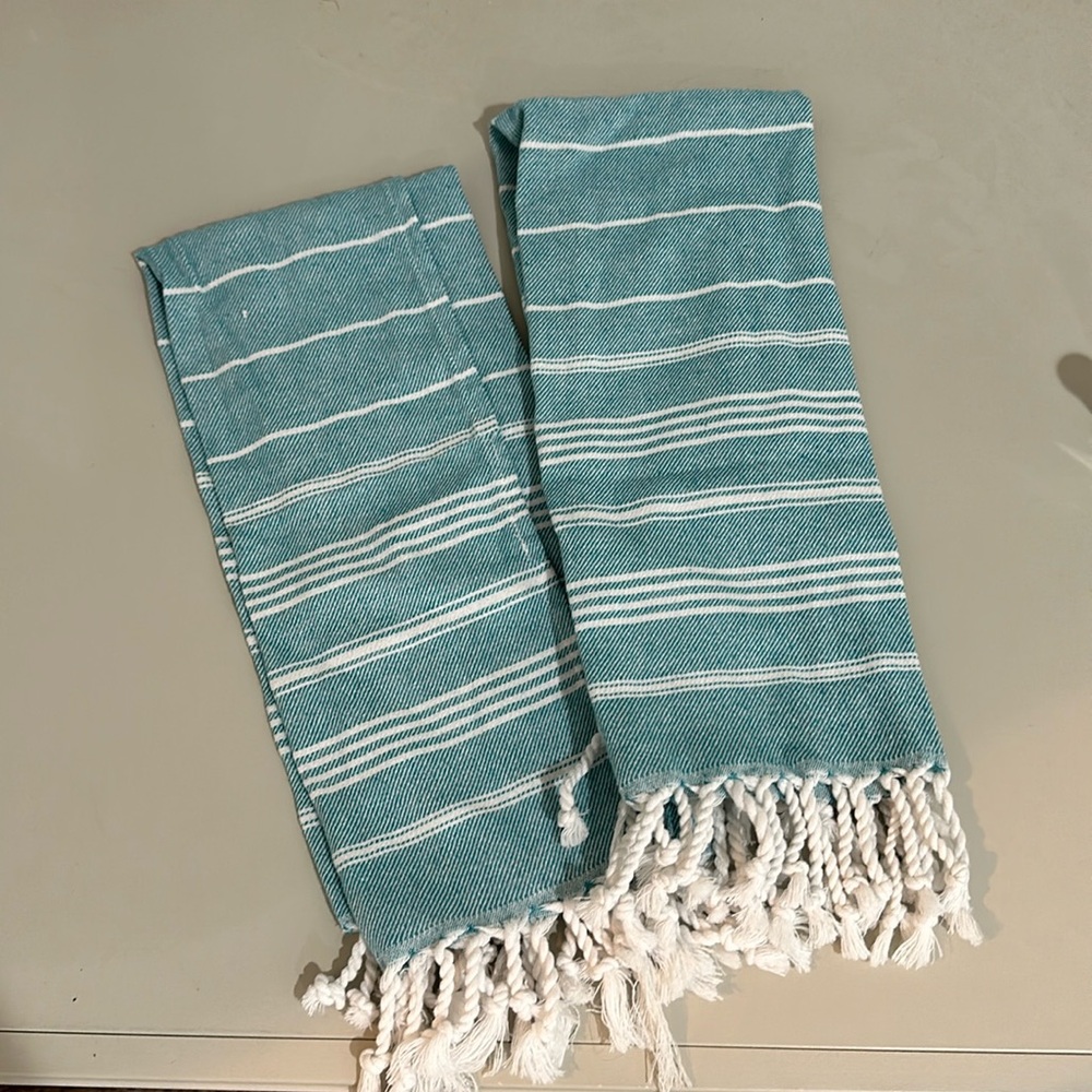 Set of 2 Turkish cotton hand towels